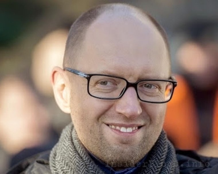 Как живет Яценюк