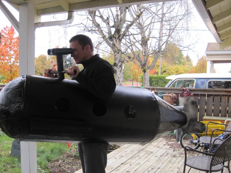 Девушка в проводах