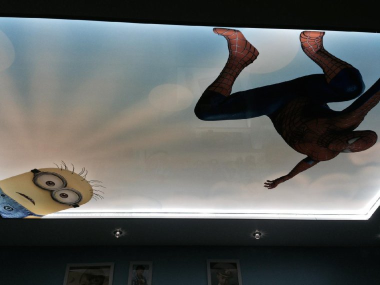 Необычные натяжные потолки 3д