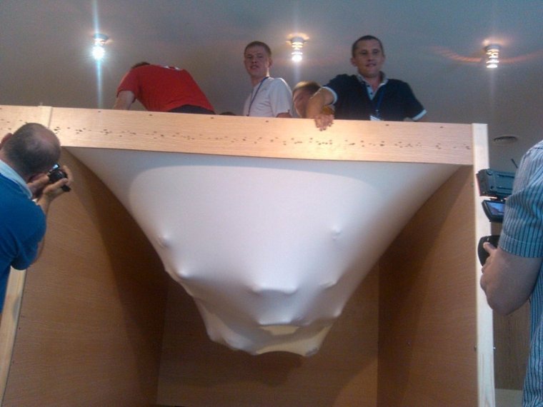 Натянутый потолок