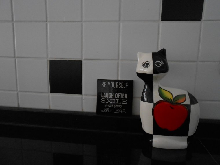 Черный квадрат с надписью фото