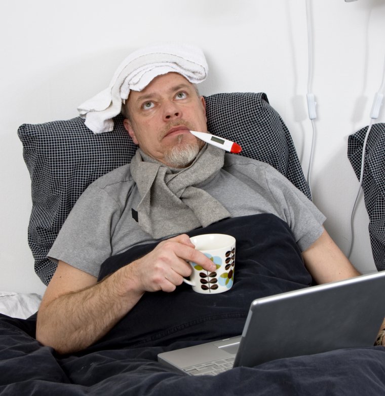 Заболевший человек