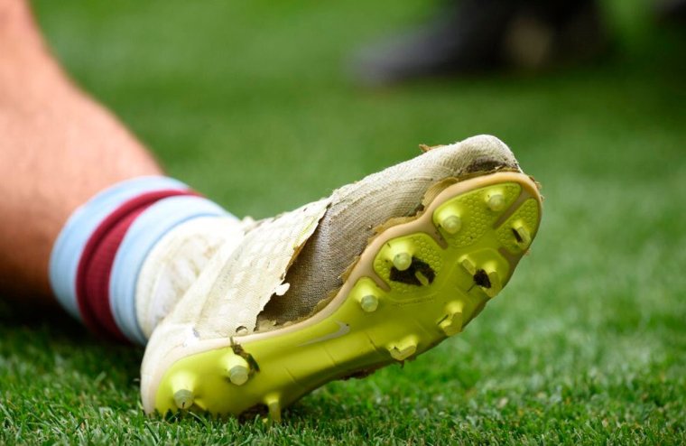 Грилиш бутсы