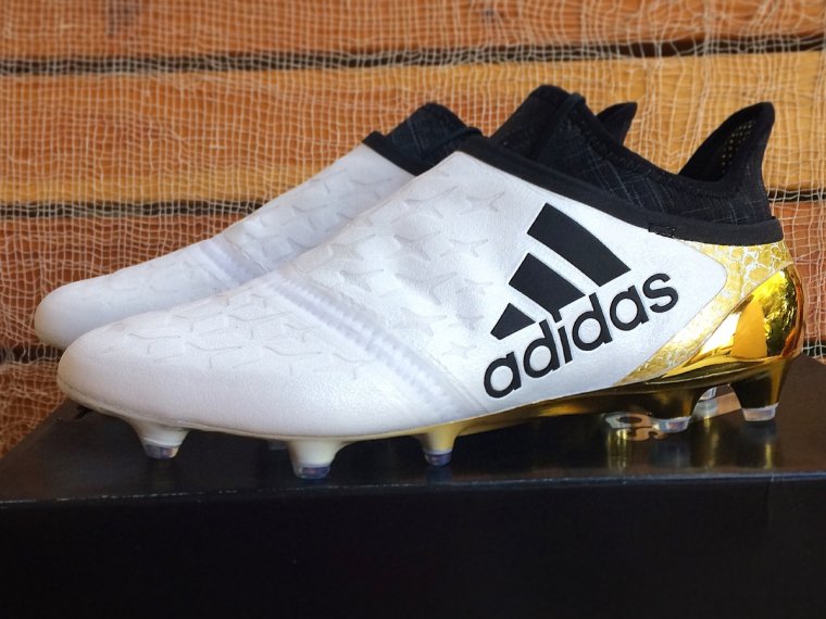 Самые дорогие бутсы адидас