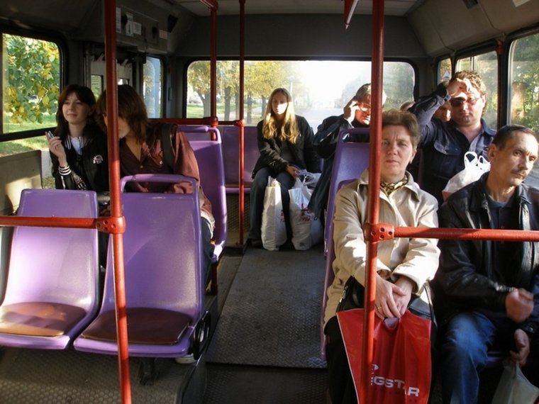 Пассажиры в автобусе прикол