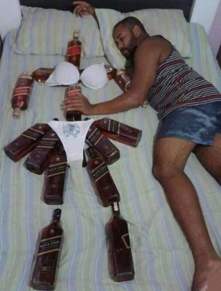 Фото с бутылкой прикольные