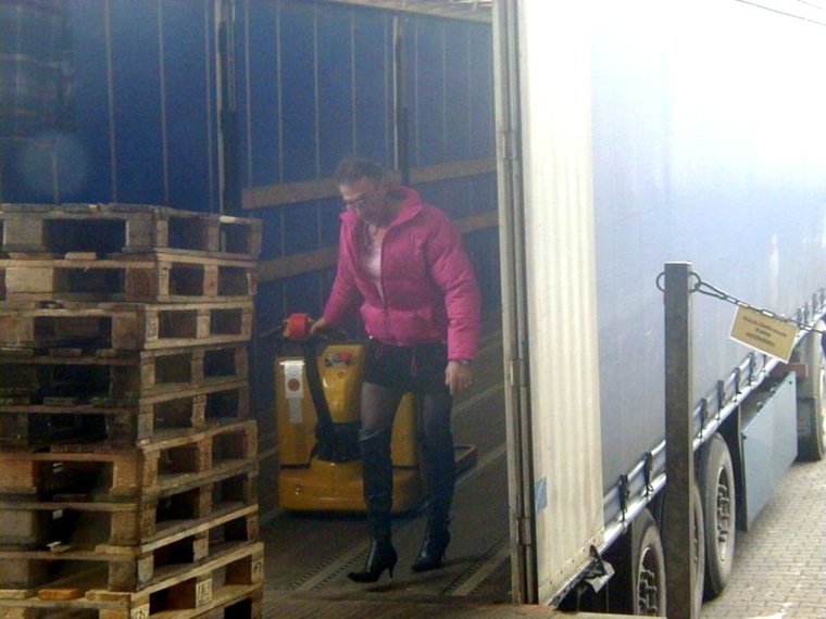 Грузчик качок