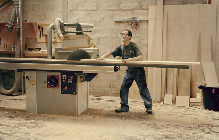 Смешной Столяр