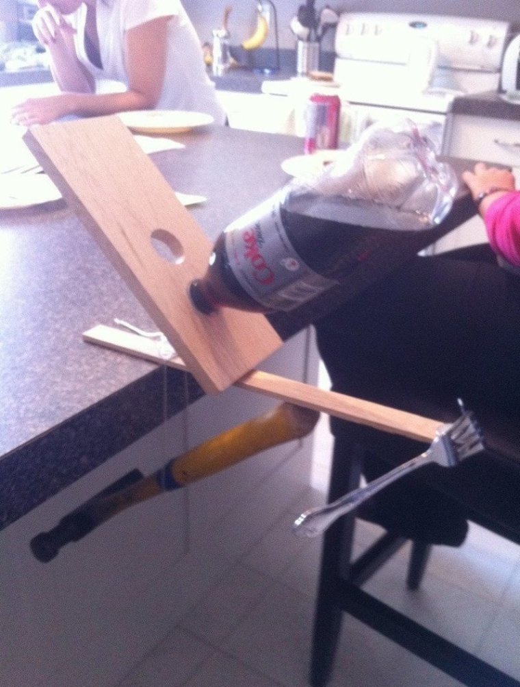 Сборщик мебели юмор