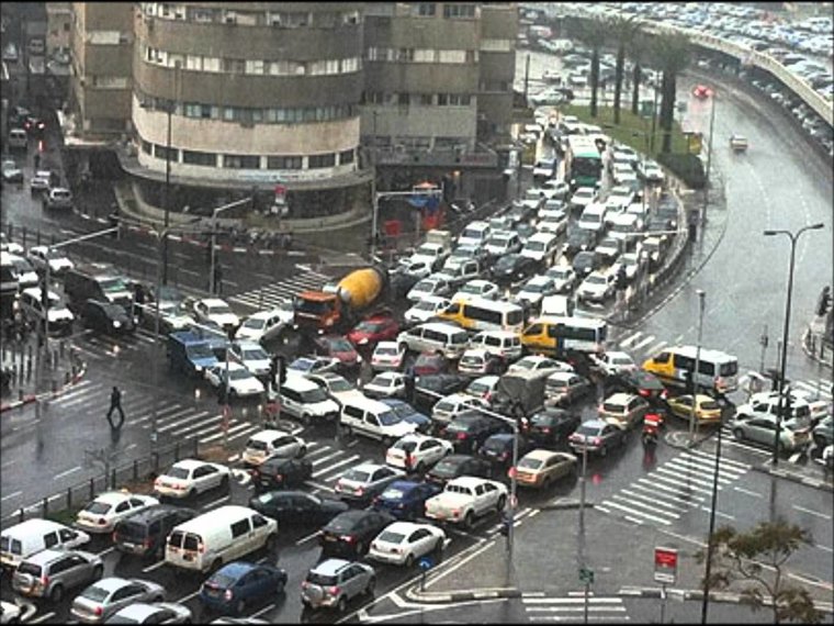 Затор на перекрестке