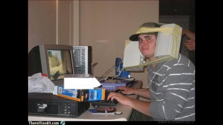 Колонки примотаны к голове