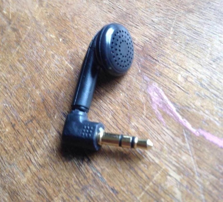 Беспроводные наушники прикол