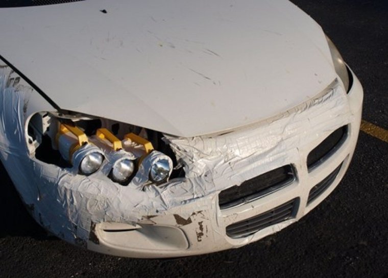 Фонарик вместо фары на авто