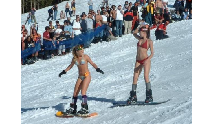 Баба на лыжах прикол