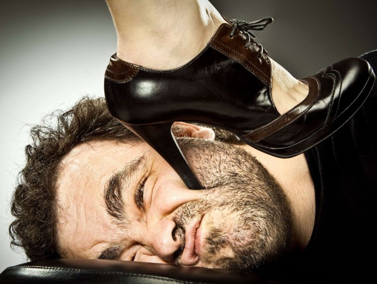 Идеальный подкаблучник