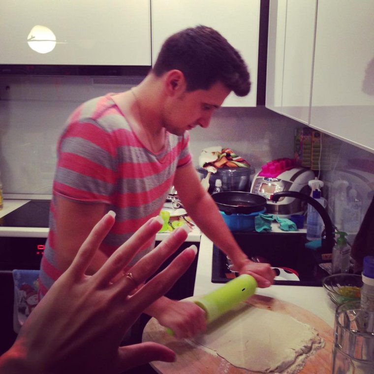 Настоящий подкаблучник