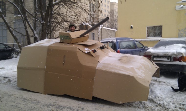 Картонный украинский танк