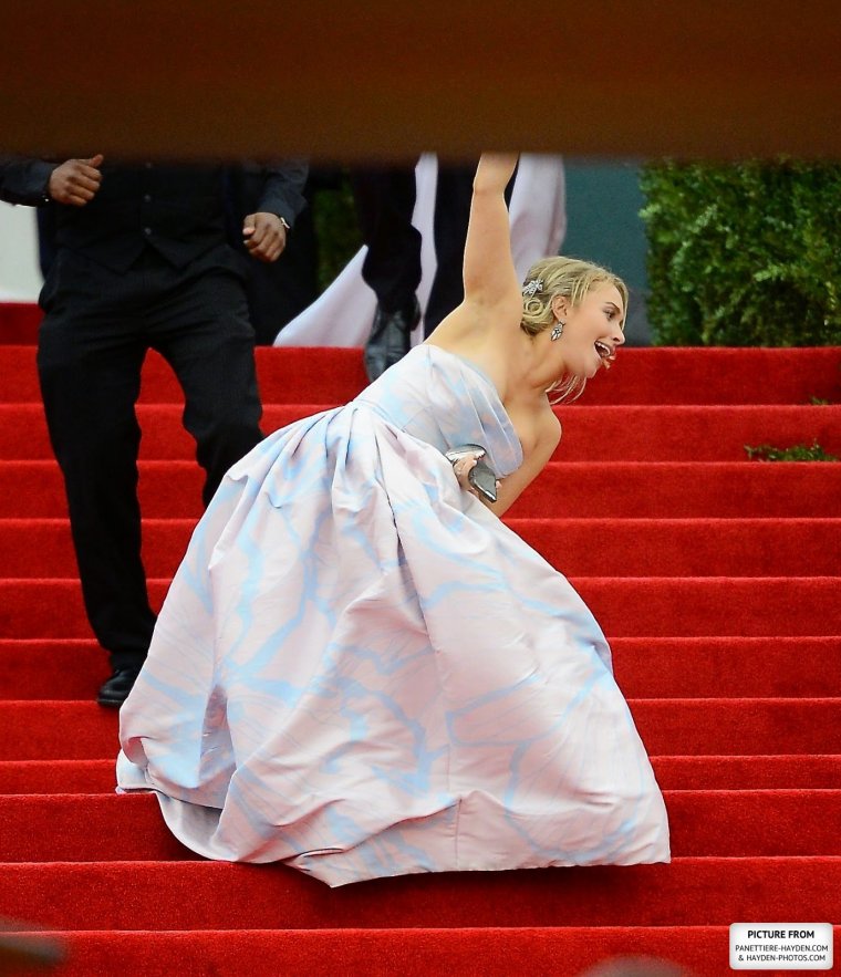 Хайден Панеттьери на красной дорожке