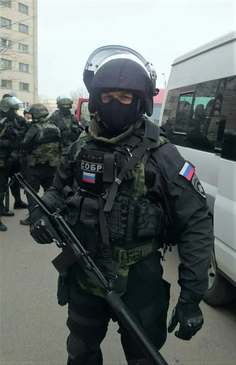 Бойцы СОБРА