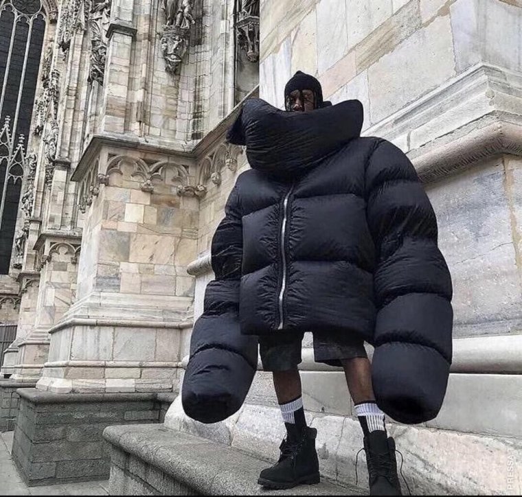 Гигантская куртка