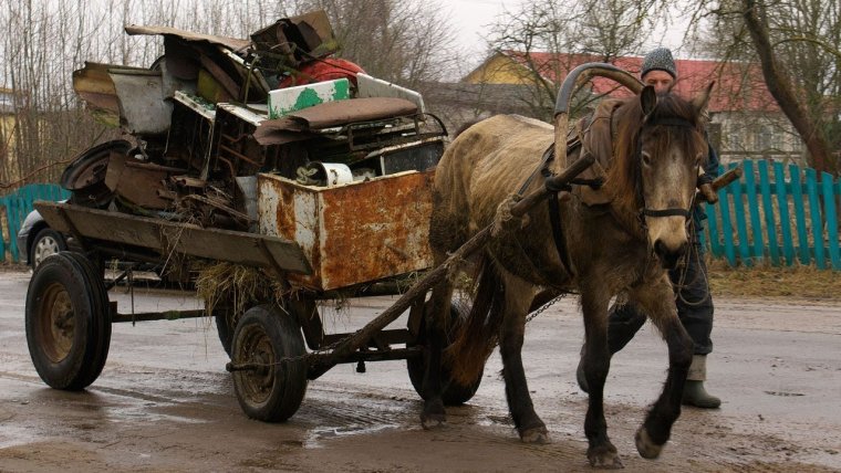 Телега с металлоломом