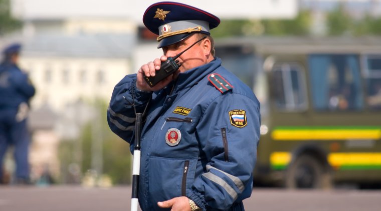 Полицейский на дороге