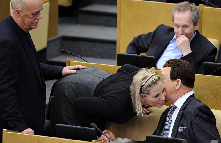 Максакова Кобзон Говорухин