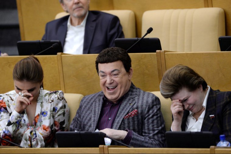 Депутаты Госдумы РФ фото