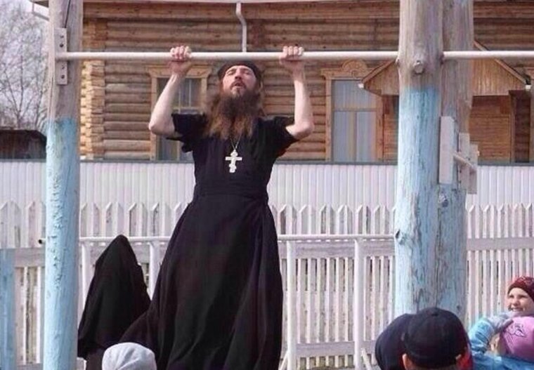 Смешной батюшка