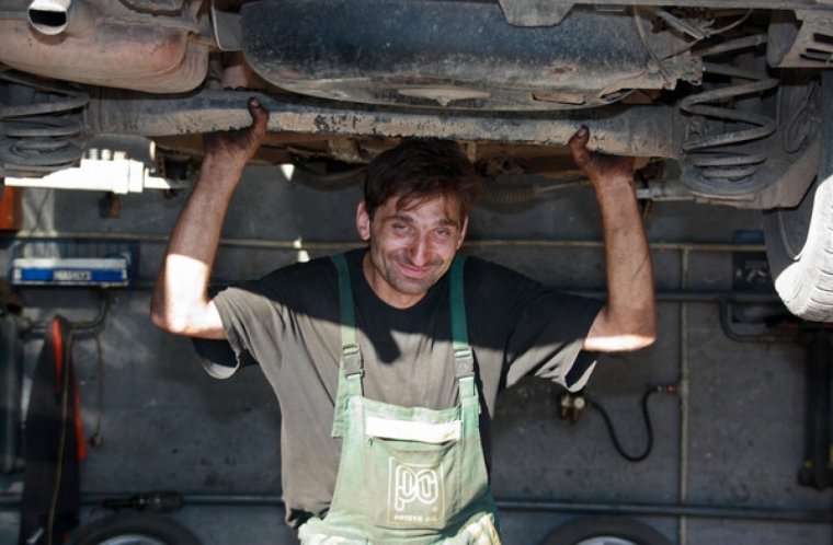 Рекламный плакат автосервиса