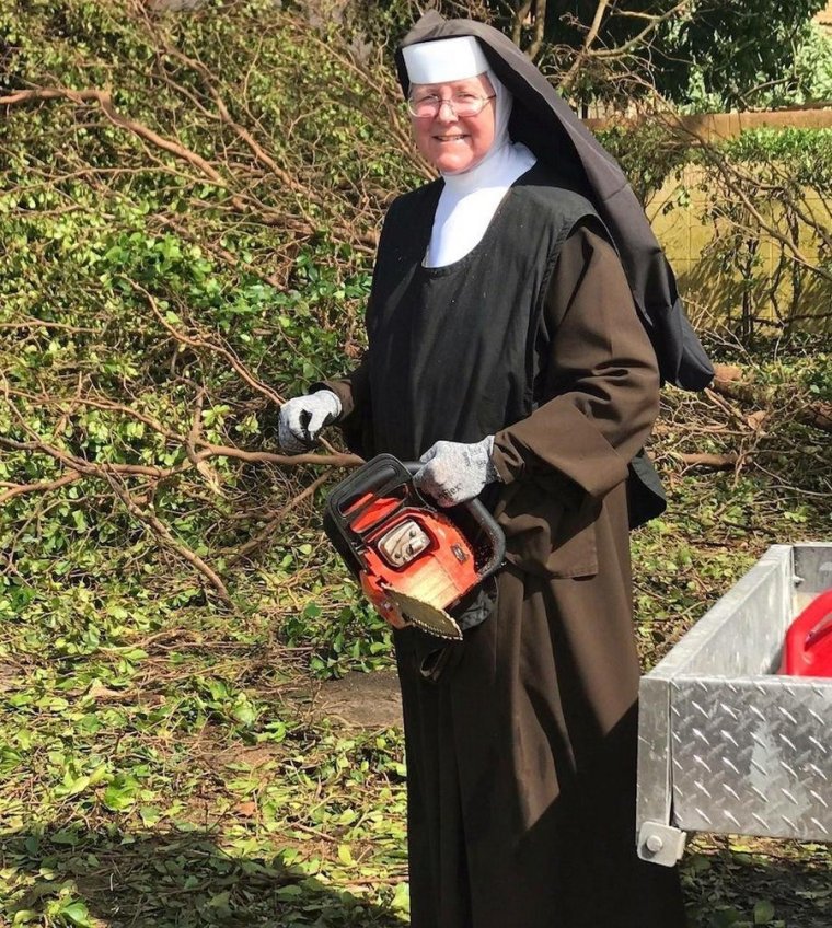 Монахиня урсулинка