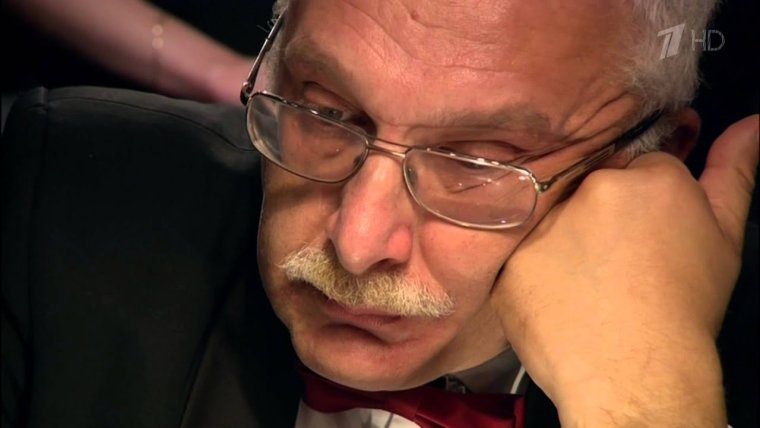 Отвечает Александр Друзь Мем