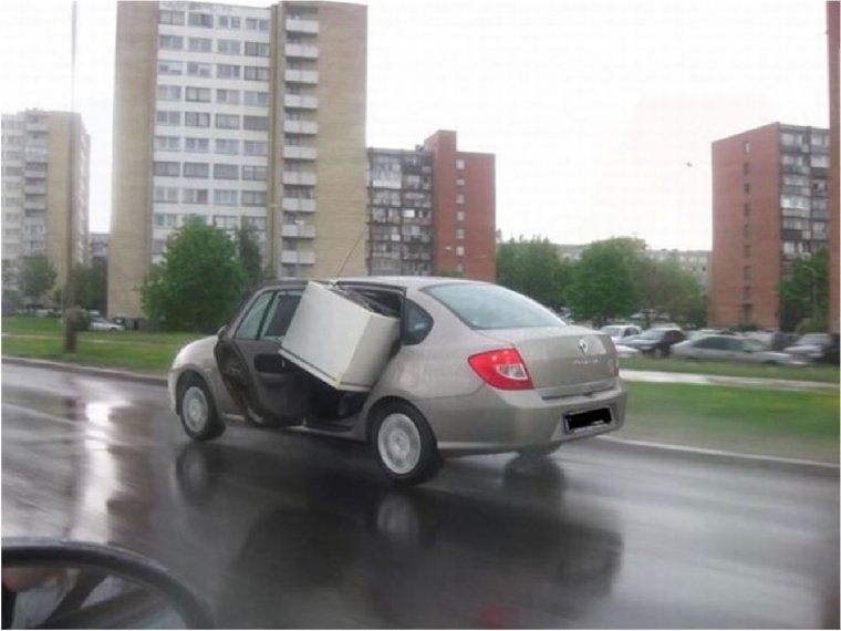 Холодильник на крыше авто