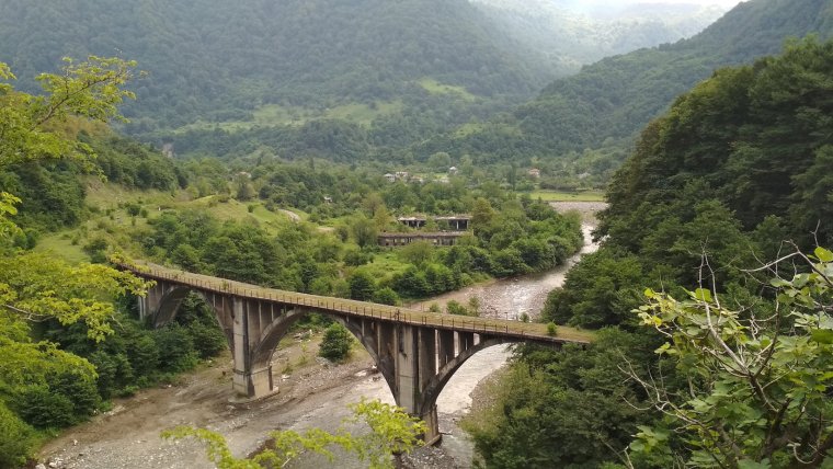 Ткварчели Абхазия каньон