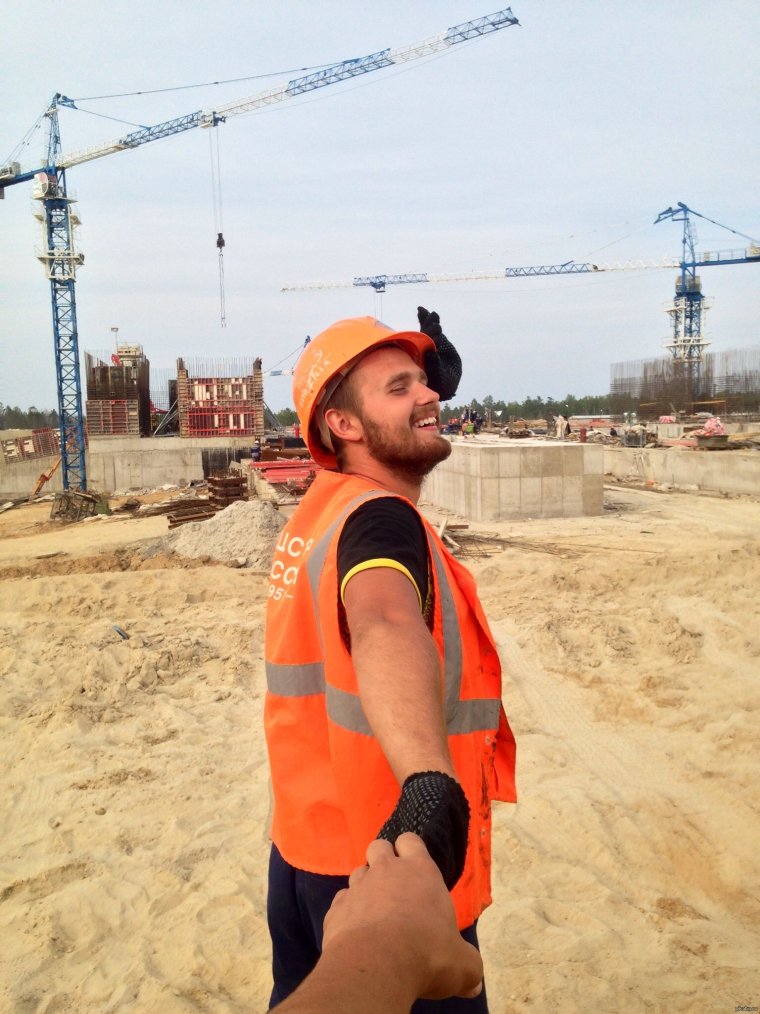 Стройка и строители