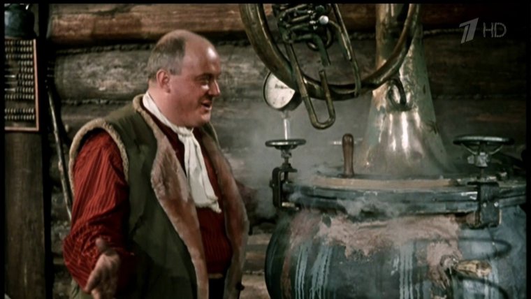 Вицин с бутылем самогона