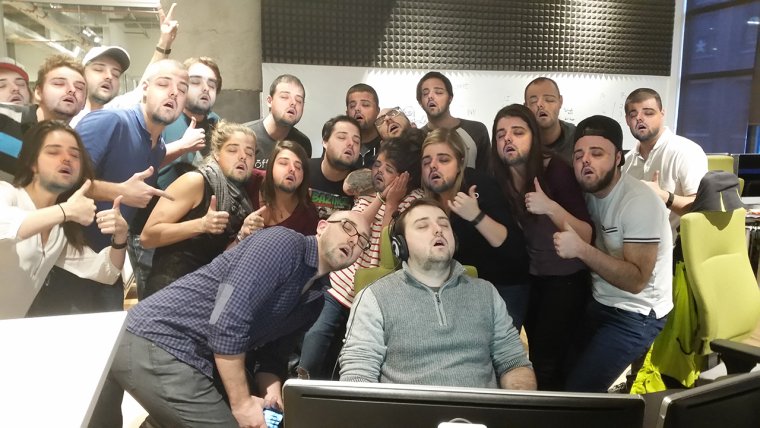 Смешная фотосессия в офисе