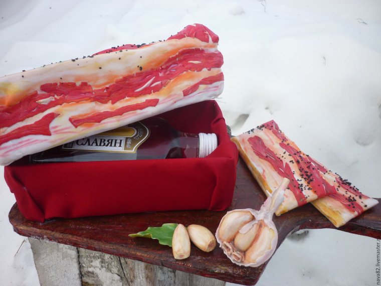 Смешной кусок сала