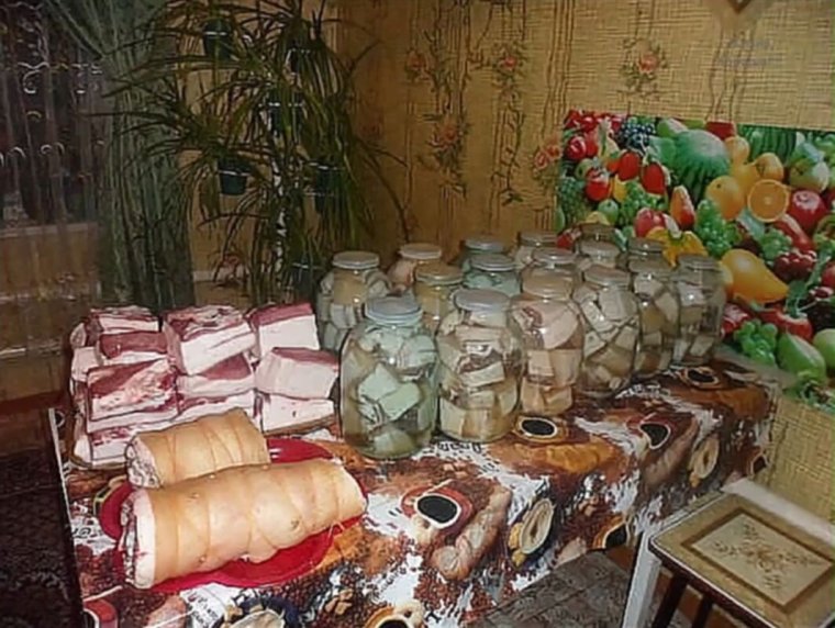 Очень много сала