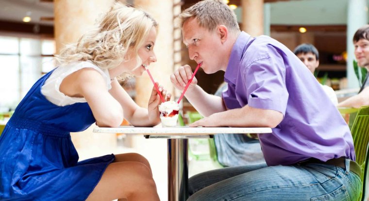 Девушка в ресторане