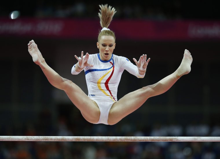 Спортивная гимнастика Сандра Избаса