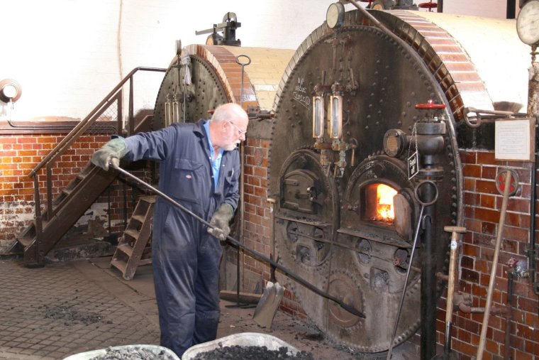 Профессия машинист Кочегар