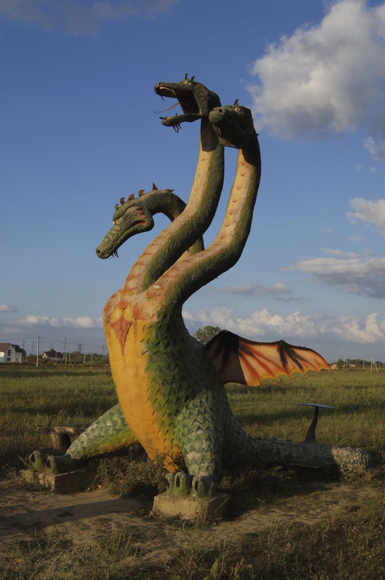 Памятник Горынычу в Липецке