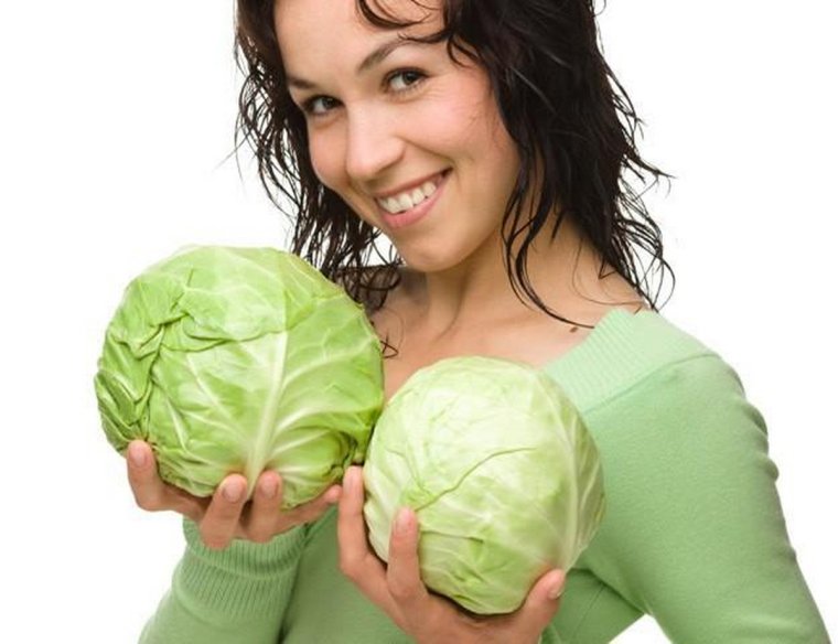 Девушка с капустой