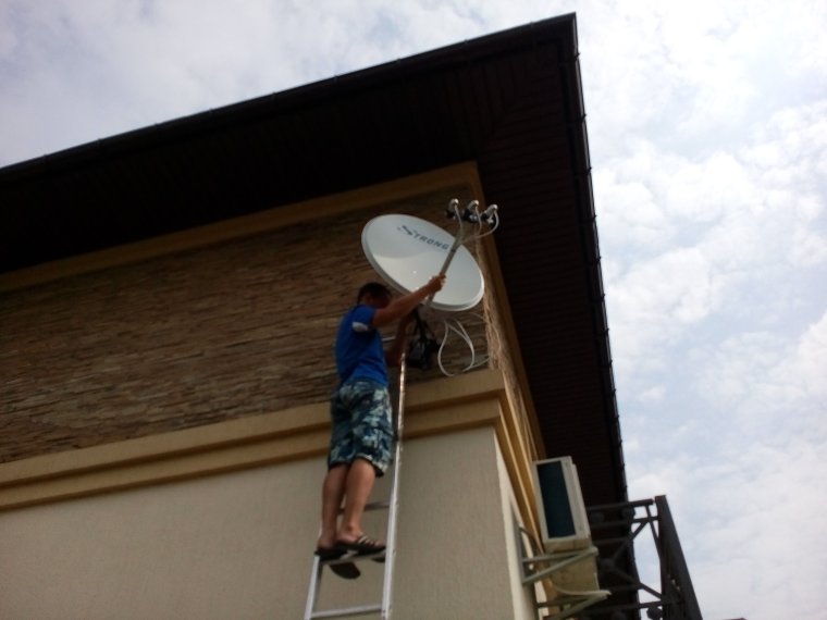 Из старой спутниковой тарелки