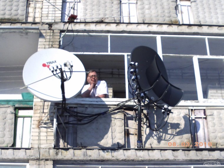 Спутниковая антенна транспондер