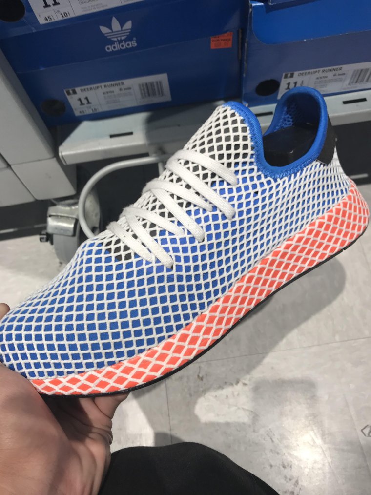 Кроссовки adidas Мем