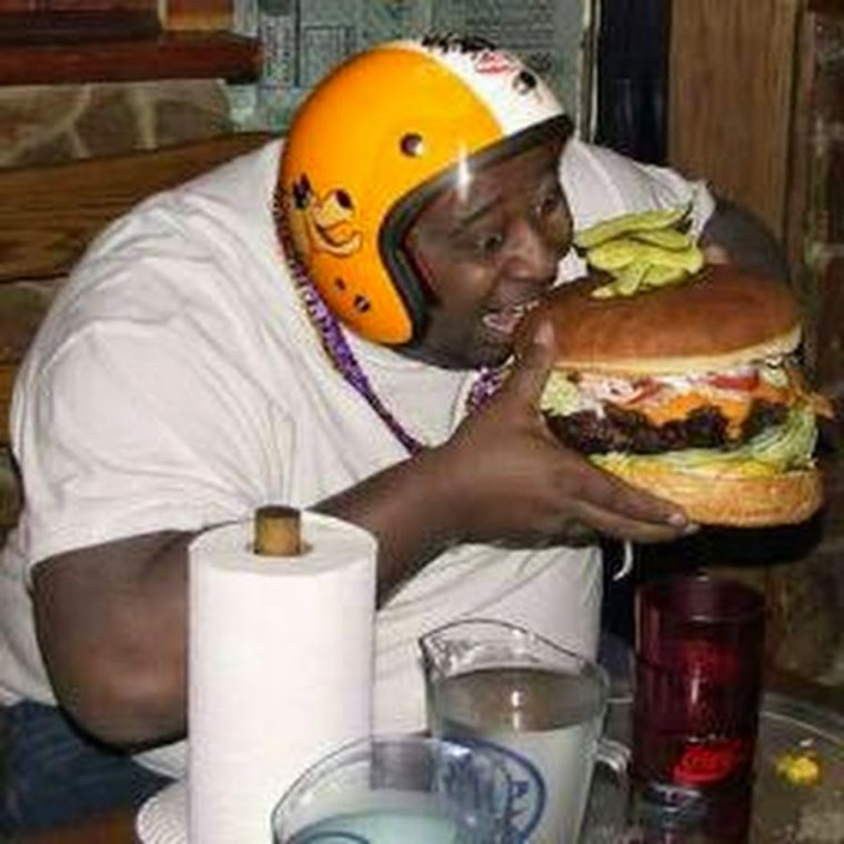 Афроамериканец и бургер