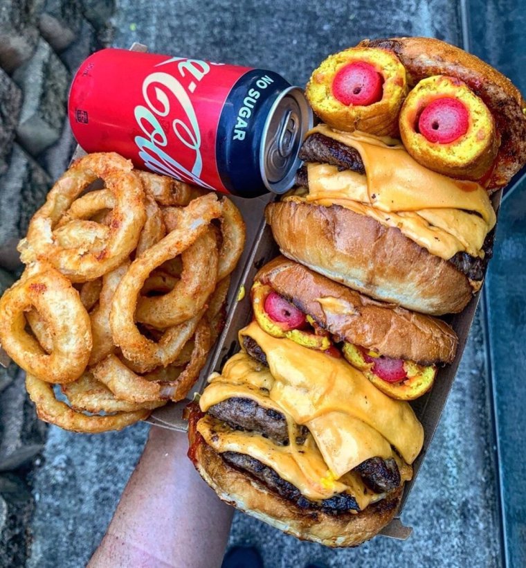 Самый большой бургер Кинг в мире