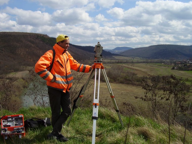 Геодезист топограф